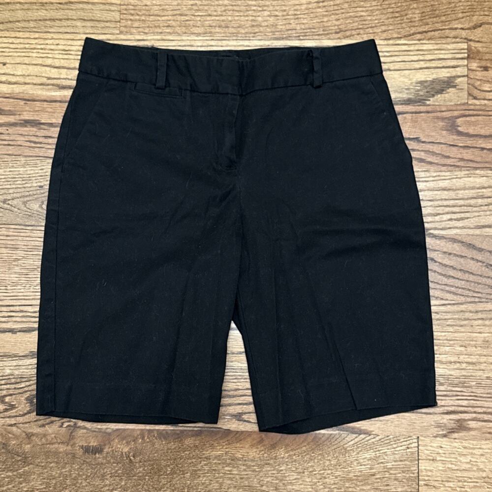 Talbots Women's Black Flat Front Cotton Bermuda Perfect Shorts Size 4P